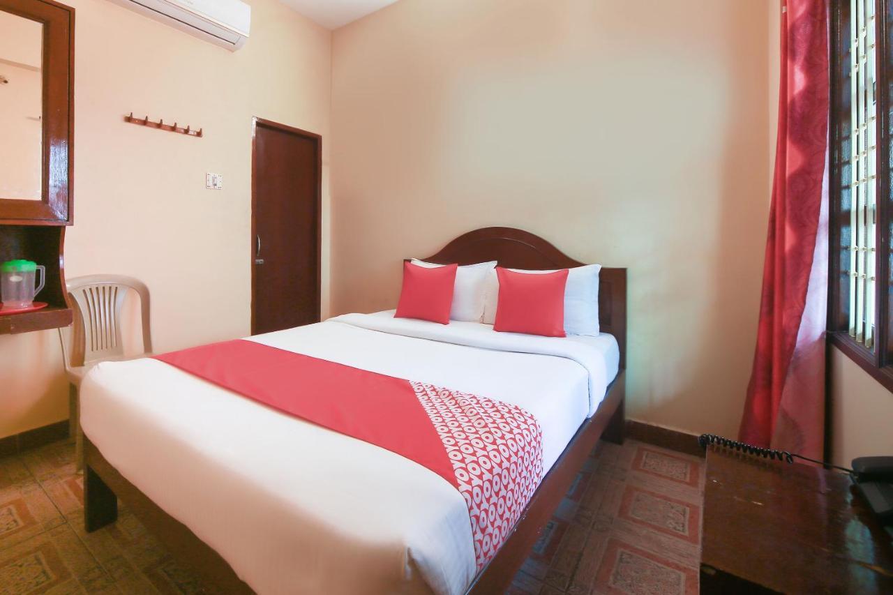 Oyo 23098 Ushama Heritage Guest House Puducherry Exterior foto