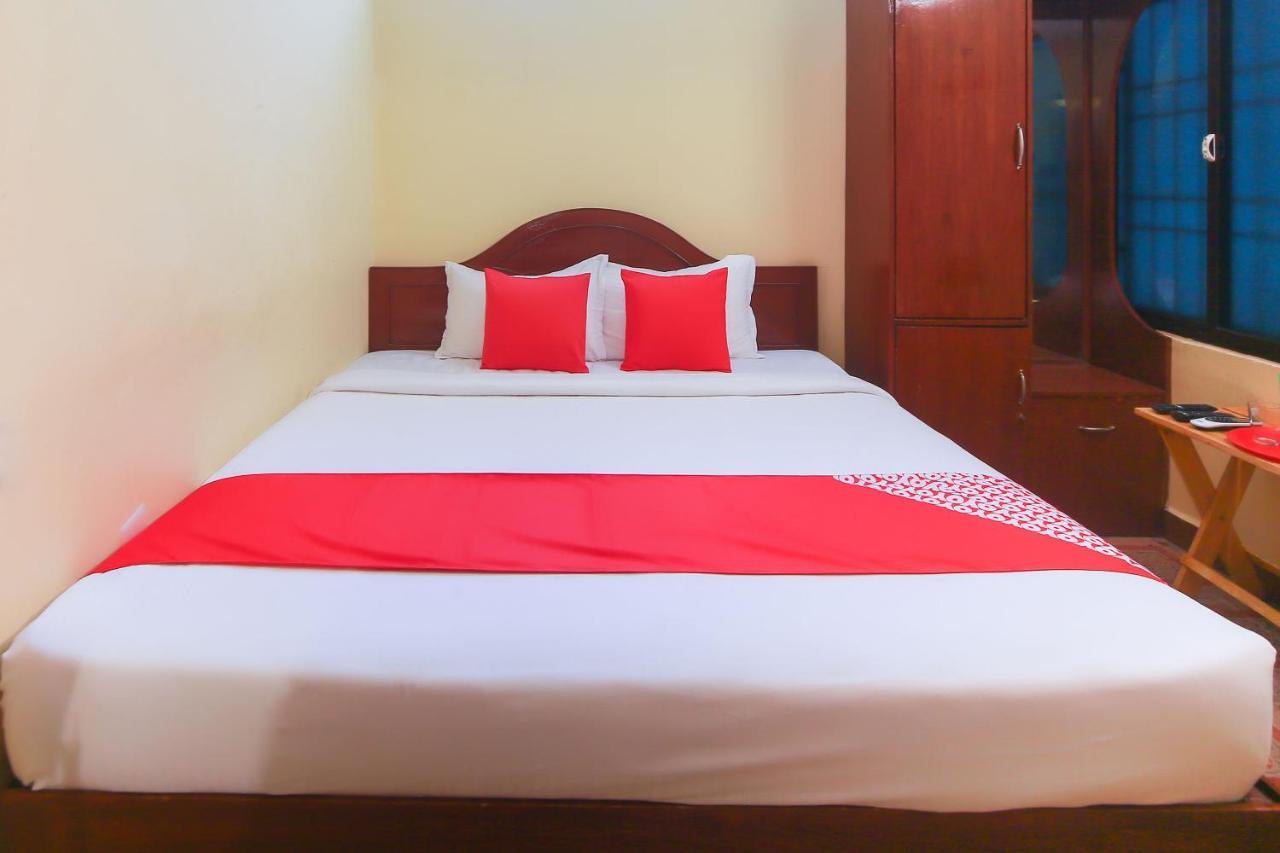 Oyo 23098 Ushama Heritage Guest House Puducherry Exterior foto